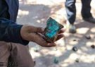 استخراج فیروزه از نخاله معدنی به دست زنان زندانی